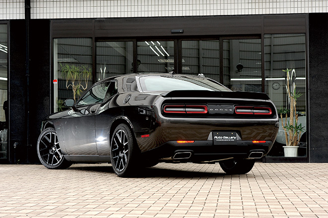 DODGE CHALLENGER R/T Plus SHAKER バック