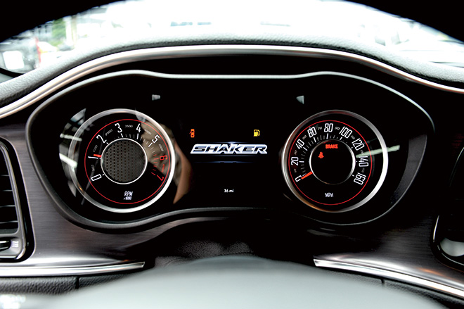 DODGE CHALLENGER R/T Plus SHAKER メーターパネル