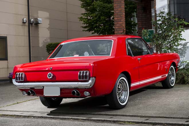 1965y FORD MUSTANG GT COUPE　バックスタイル