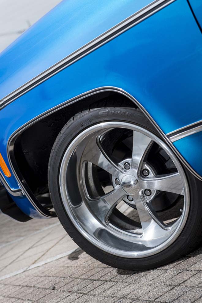 1979y Chevrolet C10 Silverado　EAGLE ALLOYSのホイール