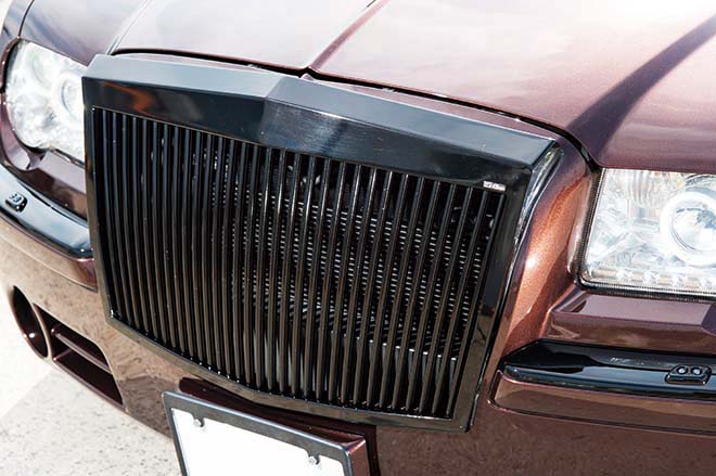 クライスラー300C フロントグリル
