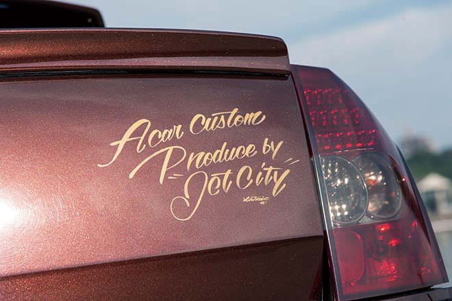 CHRYSLER 300C CUSTOMIZE リアのピンスト