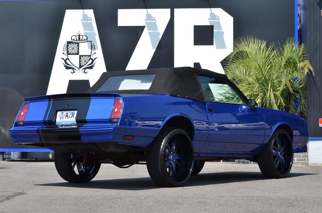 1987y CHEVROLET MONTECARLO　バックスタイル