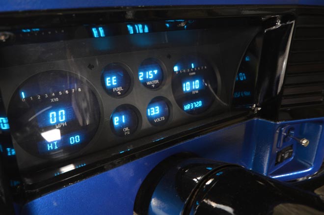 1987y CHEVROLET MONTECARLO　ダコタデジタルのメーター