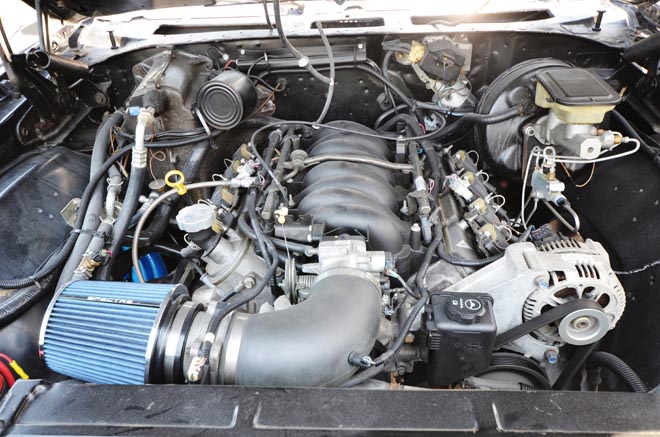 1970y CHEVROLET CHEVELLE　なんとコルベットC5に搭載されているLS1エンジンが積まれている