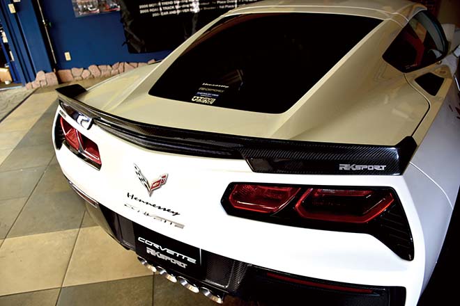 C7コルベットがベースRKスポーツのボディキット トランクスポイラー