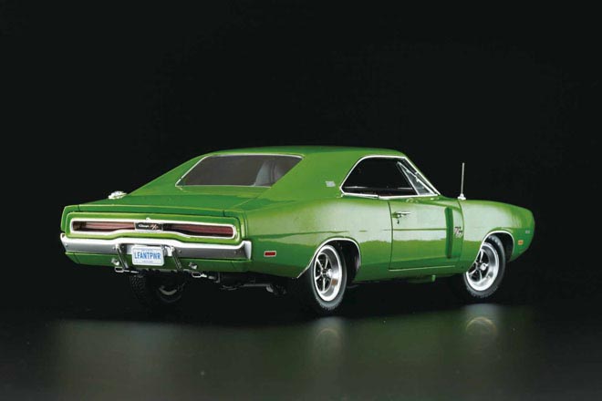 1/18 auto world 1970 Dodge Charger R/T SE バックスタイル