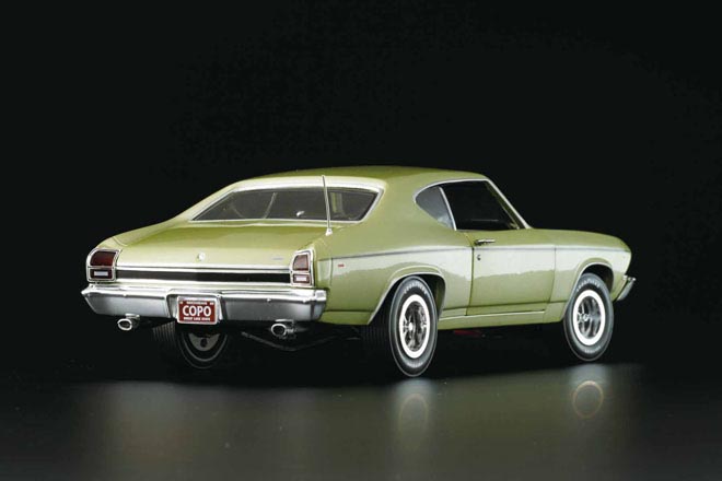 1/18 auto world 1969 Chevy Chevelle COPO 427 バックスタイル