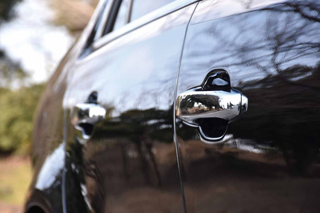 CADILLAC CTS、キャデラックCTS　ドア