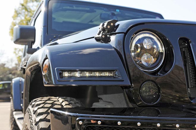 JEEP JKラングラー ヘッドライトやテールランプ、ウインカーといったライト類をすべて LEDライトに交換
