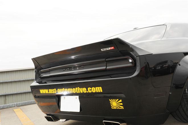 2010y Dodge Challenger SRT8　リアオーバーフェンダーは80mmワイド