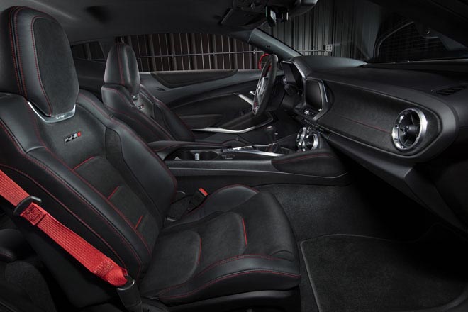  2017y CHEVROLET CAMARO　ZL1クーペのインテリア
