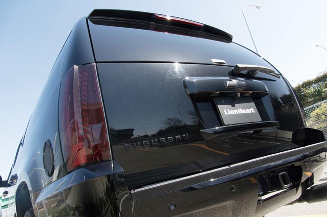 2007y CHEVROLET SUBURBAN　テールライトもLED