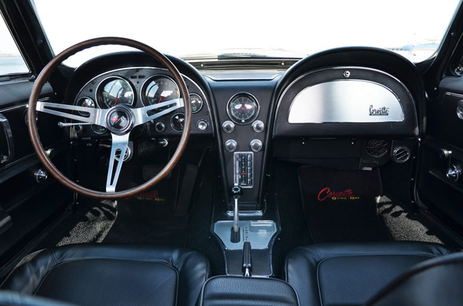 1967y CHEVROLET CORVETTE　ステアリング