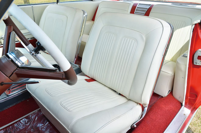 1964y PONTIAC GRANDPRIX　シート