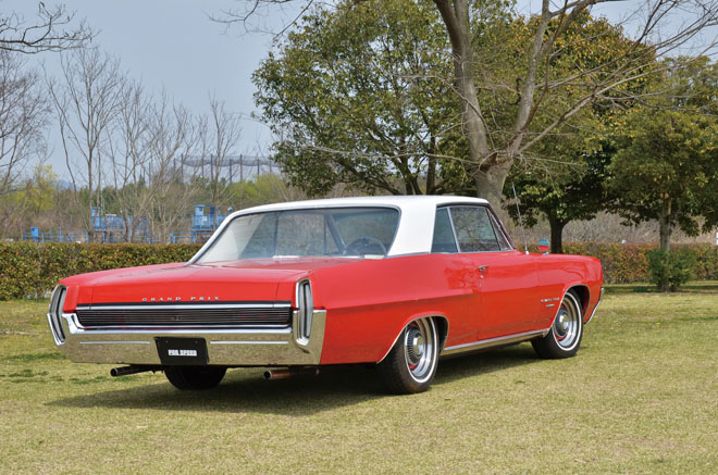 1964y PONTIAC GRANDPRIX　バックスタイル　リア