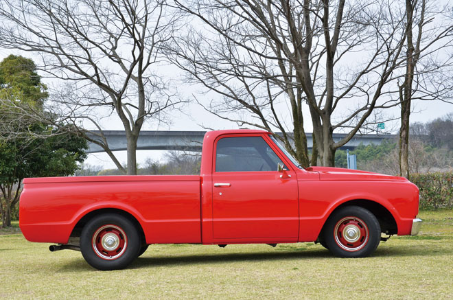 1967y CHEVROLET C10　サイド