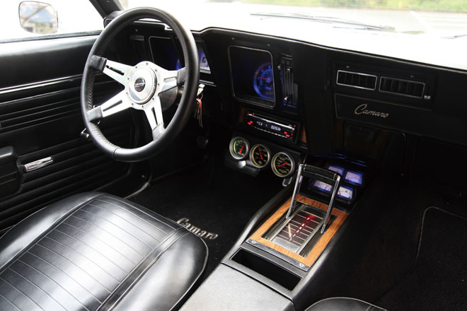 1969y CHEVROLET CAMARO　ステアリング