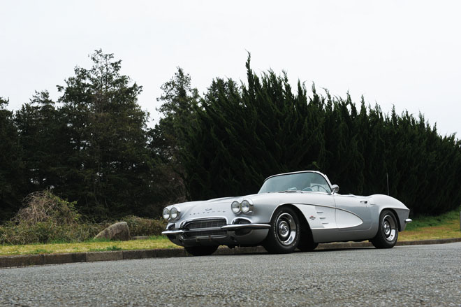1961y CHEVROLET CORVETTE　C1　フロント