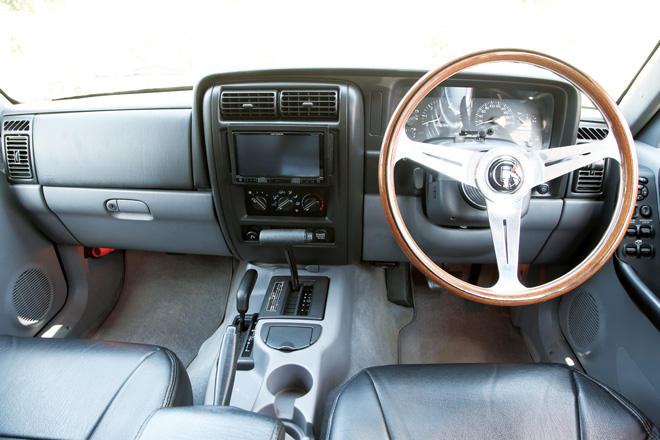 1998 Jeep CHEROKEE　右ハンドル