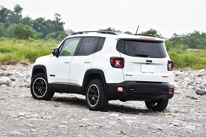 ジープレネゲードトレイルホーク、JEEP RENEGADE TRAILHAWK