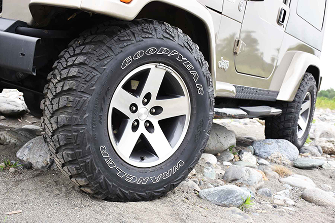 ジープラングラーアンリミテッドルビコンサハラエディション、TJラングラー、JEEP WRANGLER UNLIMITED RUBICON SAHARA EDITION