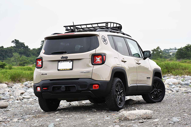 ジープレネゲード デザートホーク、JEEP RENEGADE DESERTHAWK