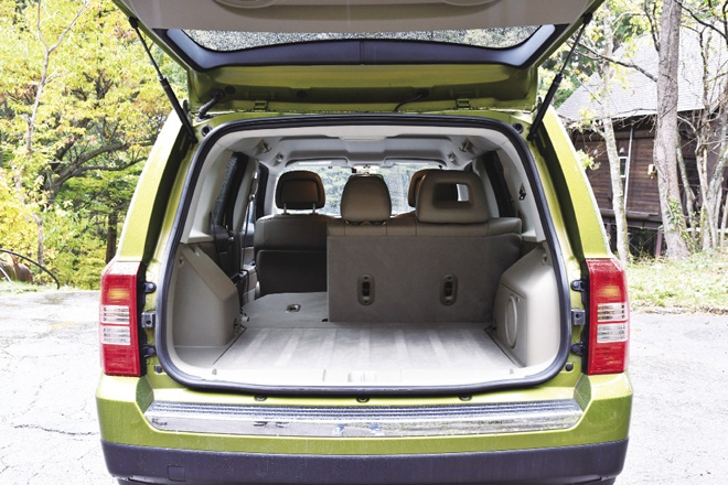 ジープパトリオット、Jeep PATRIOT　ラゲッジ