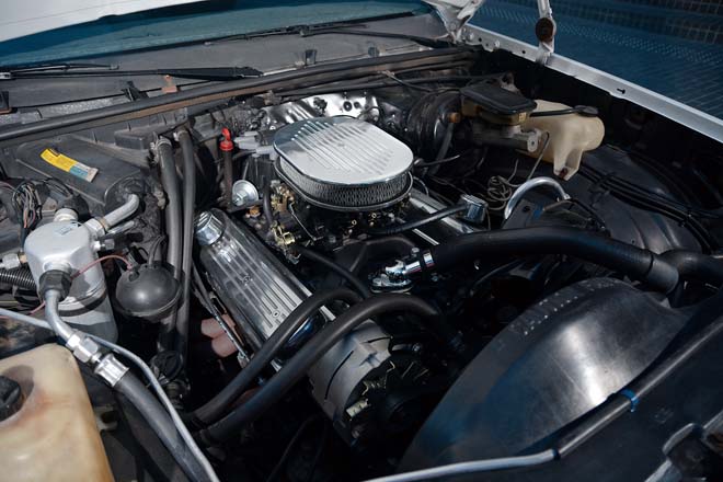 350エンジンTH200 4r 4速ATにエーデルブロックキャブ、バルブカバーとエアクリーナーはビレット化。