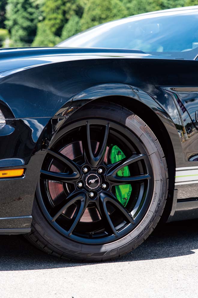 2014y Ford Mustang GT Performance Package