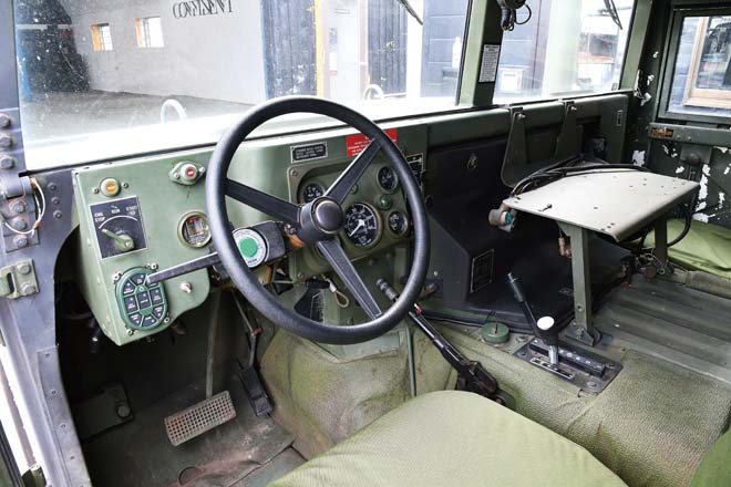 ハンヴィー、HMMWV