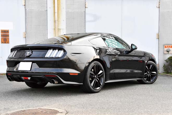 FORD MUSTANG EcoBoost Fastback 50 YEARS EDITION、フォードマスタング エコブースト ファストバック 50周年記念