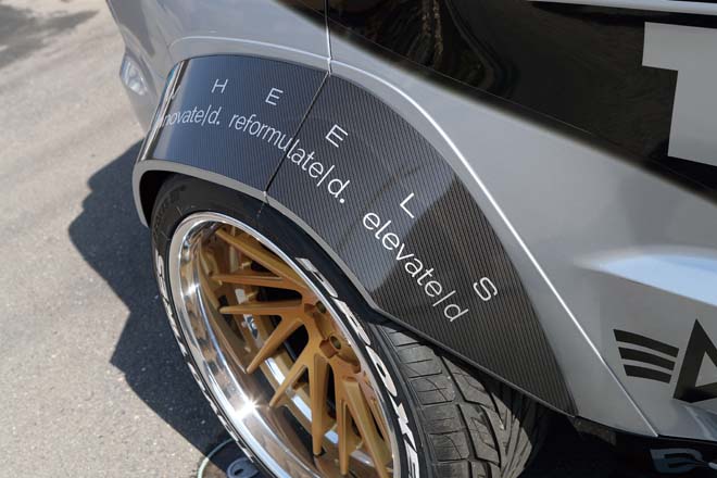 エッジカスタムズ、EDGE CUSTOMS、ラグジ、LUXZ
