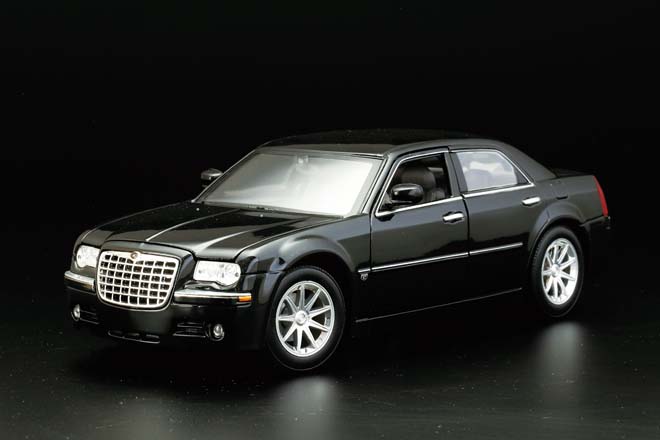 1/18 2005 CHRYSLER 300C