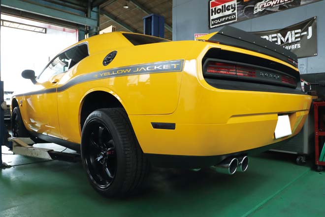 CHALLENGER YELLOW JACKET x SUXON RACING