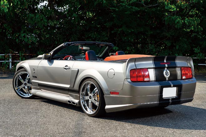 '05 FORD MUSTANG、'05 フォード マスタング