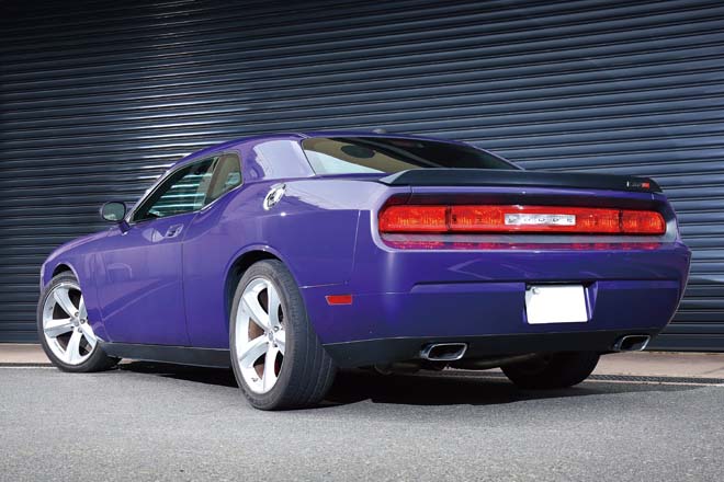 '11 DODGE CHALLENGER SRT8、'11 ダッジ チャレンジャーSRT8