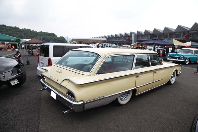 1960 Ford Country Sedan Wagon