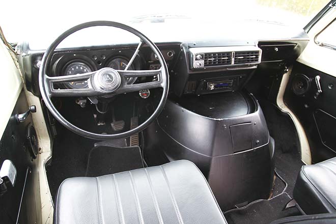 1977 DODGE B200 Van