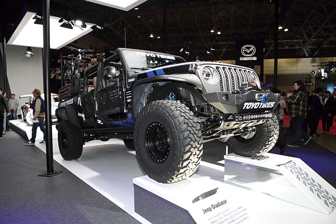 JEEP GLADIATORを展示したのがTOYO TIRES