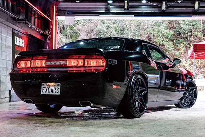 2011 DODGE CHALLENGER SE