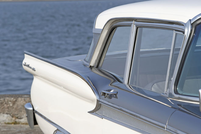 1959y Ford FAIRLANE 500　サイドウインドウサッシ