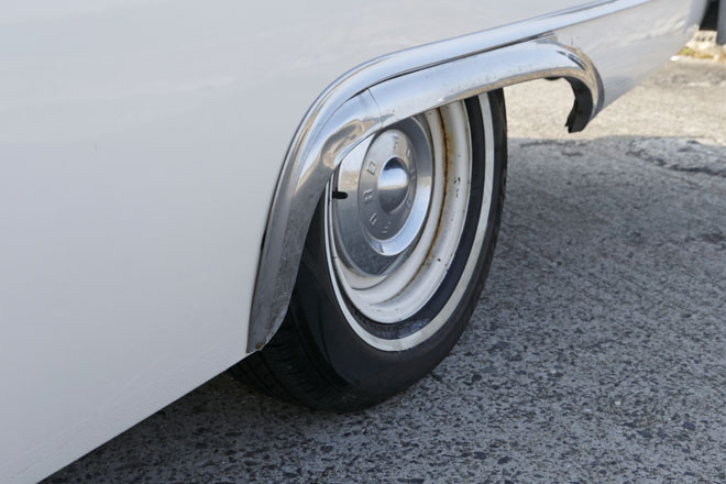 1959y Ford FAIRLANE 500　リアホイールアーチのデザイントリム