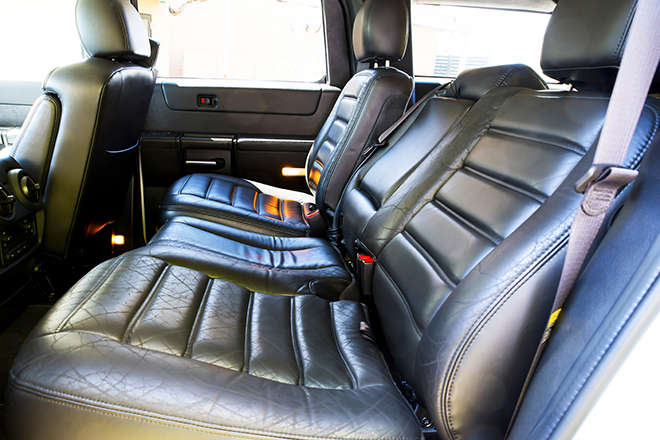 HUMMER H3　後部座席