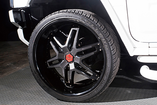 2003 HUMMER H2　ホイール　フラグラードの26インチ