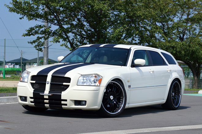 2005y DODGE MAGNUM R/T、2005y ダッジマグナムR/T