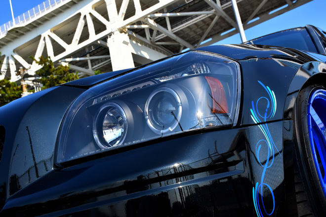DODGE MAGNUM RT × SAVINI WHEELS　LEDライト