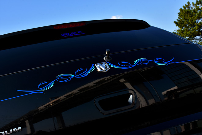 DODGE MAGNUM RT × SAVINI WHEELS　トランク