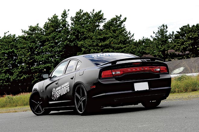 2011 DODGE CHARGER　バック