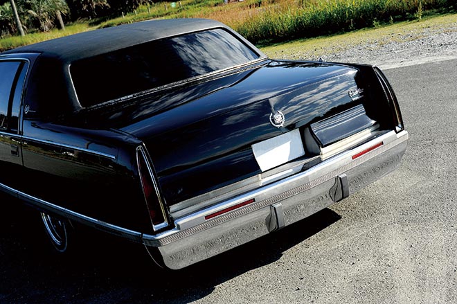 1995 CADILLAC BROUGHAM、1995年 キャデラックブロアム　バック